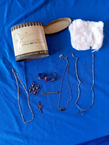 Dachbodenfund alte Blechdose mit alten Schmuck mit Stempel,Ketten,Ringe, Sammler