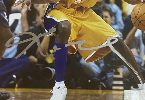 REAL! KOBE BRYANT SIGNED LOS ANGELES LAKERS 8X10 PHOTO PROOF & COA PSA GUARANTEE - Picture 4 of 4