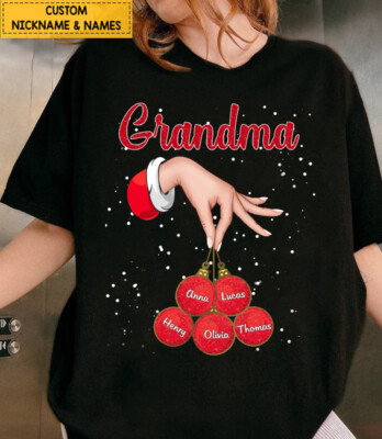 Funny Grandma Hand Christmas T-Shirt, Personalized Gifts for Nana With Kids  Name