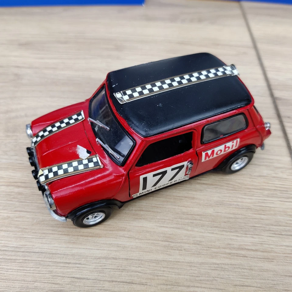 AUTO POLITOYS -M MINI COOPER ROUGE N°582 MADE IN ITALY 1:25 IN LOOSE - Immagine 2 di 4