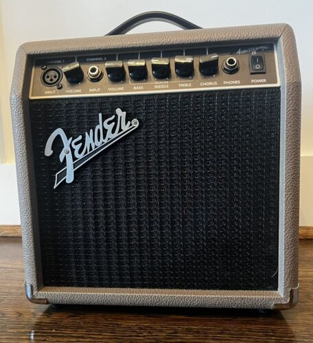 Fender Acoustasonic 15-Watt Acoustic Guitar Amplifier - Picture 1 of 7