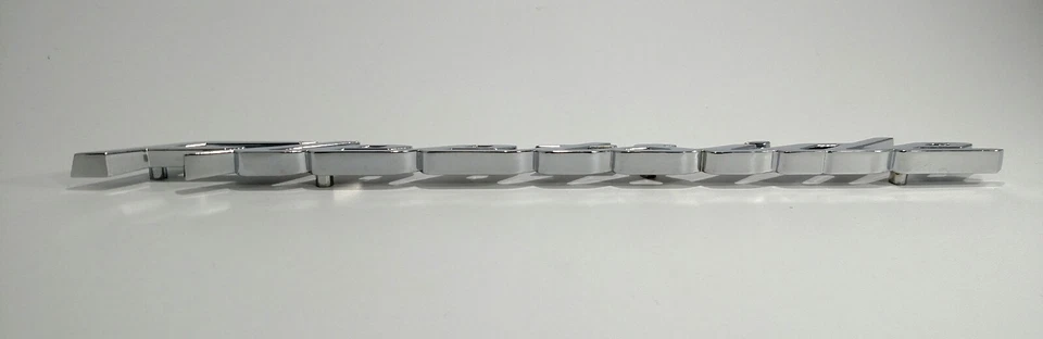 Par de emblemas y herrajes cromados Fleetside para camioneta Chevy 1958-59 con escritura de caja Foto 3 de 4