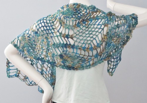 Nuevo Hecho a Mano Crochet Azul Amarillo Suave Acrílico Piña Caricias Bufanda Chal Envolvente - Imagen 3 de 7