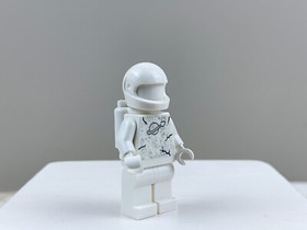 LEGO Space Police Minifigure White CLASSIC SPACE STATUE 5974 Galactic Enforcer