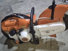 STIHL TS420  Gas-Powered 14'' Concrete Cut-Off Saw
