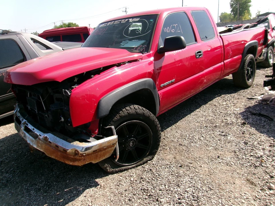 Used Radiator fits: 2005 Chevrolet Silverado 2500 pickup 6.0 Grade A — 第 4/4 张图片