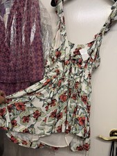 FREE PEOPLE SEXY PLUNGE NECK GORGEOUS FLOWER HOLIDAY PARTY DRESS