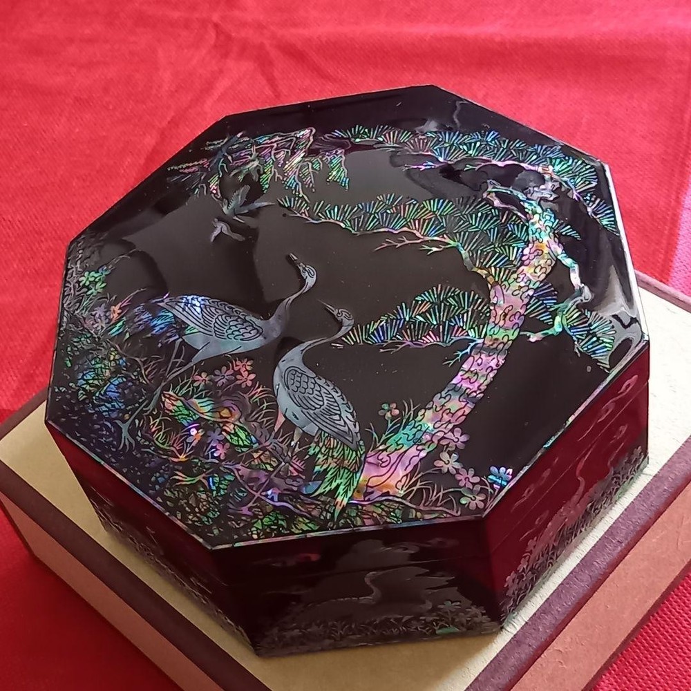 Jubako Bento Box Japanese Made in Korea octagonal motherofpearl work lacquer acc