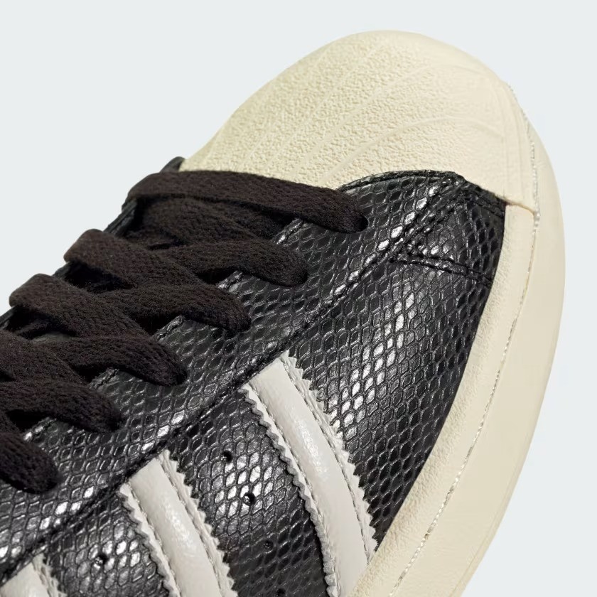 Authentic adidas Originals JR1642, Made in Germany | Core Black/White/Cream image 8