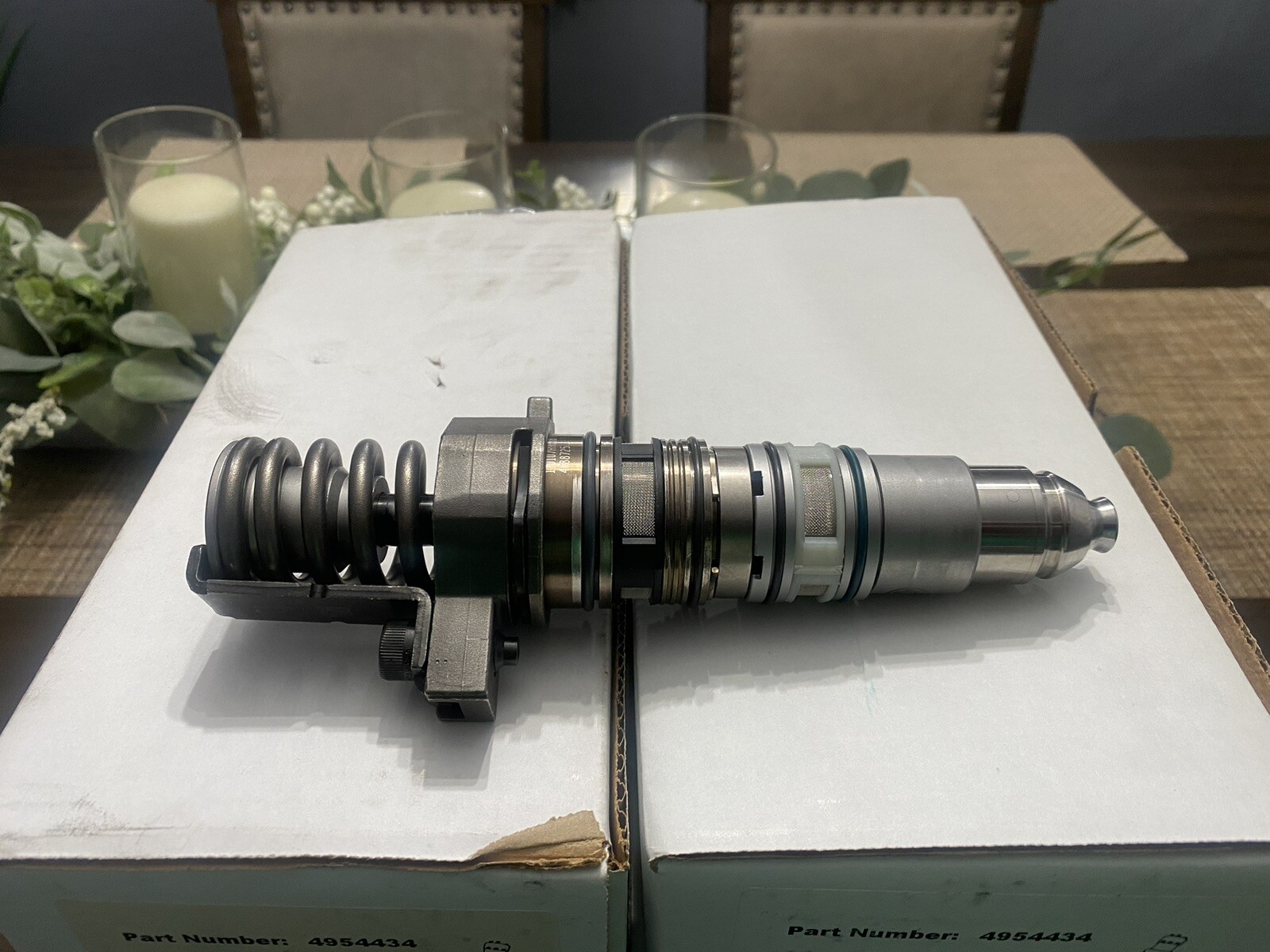 semi truck parts Cummins (Fuel injectors)