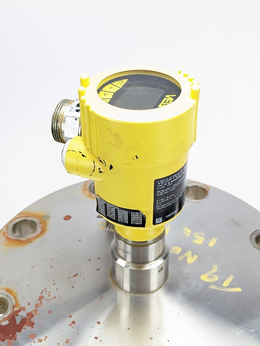 Radar Level Sensor Vega Puls 66.KX, Type PS 66.KXHAM2FKNA1 Radar Level Sensor Vega Puls 66.KX, Type PS 66.KXHAM2FKNA1