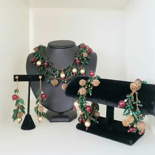 Vintage Miriam Haskell Parure – Necklace, Earrings & 2 Bracelets Set
