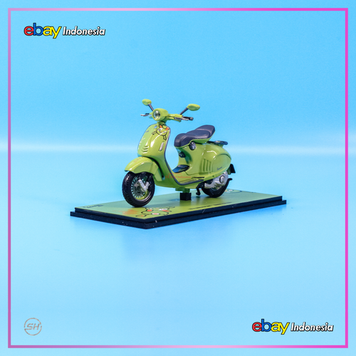 Maisto Custom Vespa 946 Bellissima 10th Bunny Edition Diecast Scooter Bike 1:18 - Picture 2 of 5