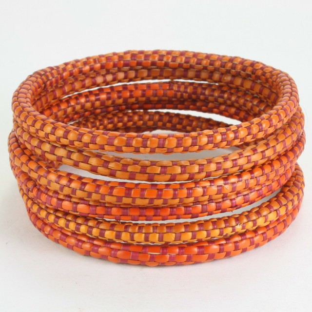 ONE woven raffia bangle bracelet. Handmade by women in Rwanda