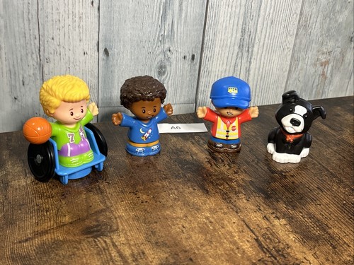 Lot of 4 Fisher Price Little People Figures Toys