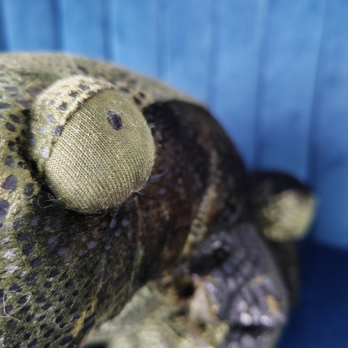 Juguete blando grande Russ Berrie Flemington Frog - Imagen 9 de 9