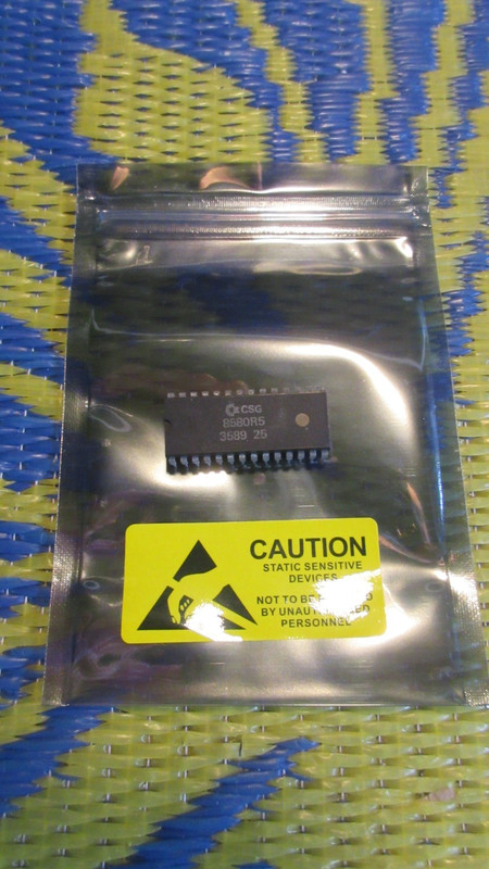 Commodore 64 - 8580R5 Sound chip - TESTED