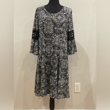 NY Collection M Black/White/Beige Patterned KneeLength Flare/Decorative Sleeves