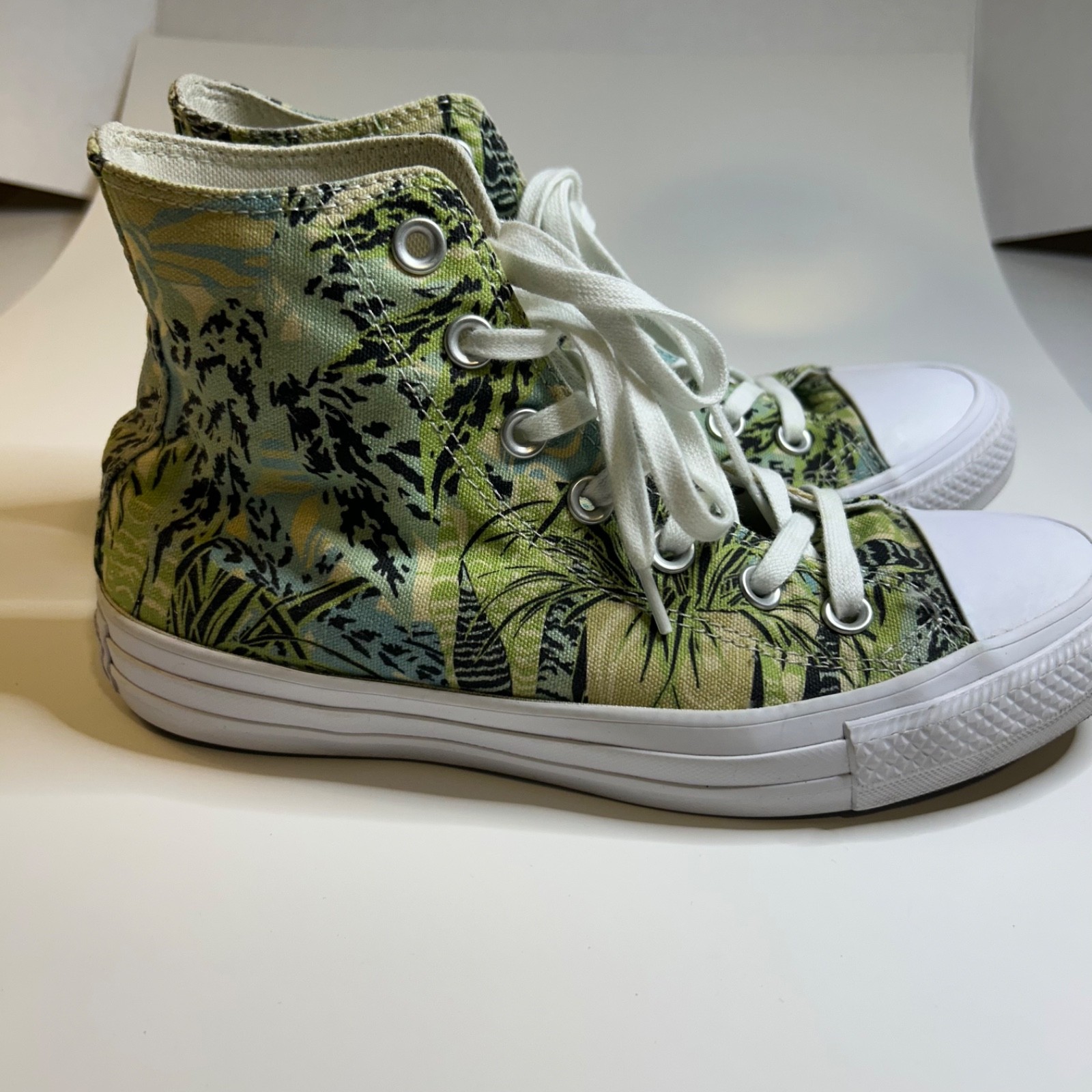 Converse High-Top Chuck Taylor All Star CTAS Canvas Tropical Green Floral Sz 7.5 thumbnail 8