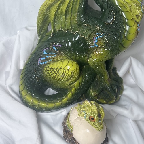 "Estatua Windstone Editions Dragon (verde) Peña 1986 - 9"", 5,5 lb con bebé dragón" - Imagen 5 de 9