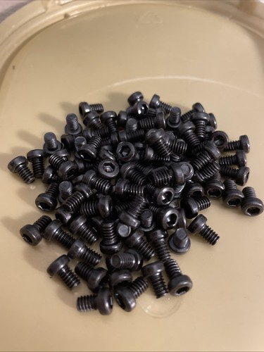 Pièces Détachées Meccano: Lot De 500g / 500 Boulons Tête Allen n*37BN2 Neufs