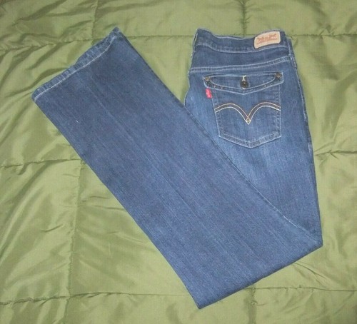 Womens Levis 515 Bootcut Flap back 
