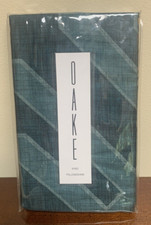 New & Sealed - Bloomingdales Oake Peacock Kin...