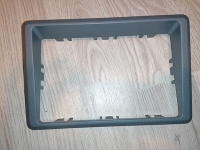 5 Stück A 943 846 01 62 Mercedes-Benz Abdeckung Geräteträger 