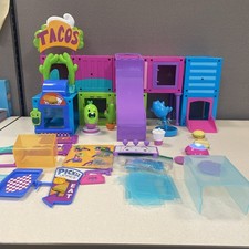Cats vs Pickles Taco Shop Playset House Only No Figures w/ Accessories Included