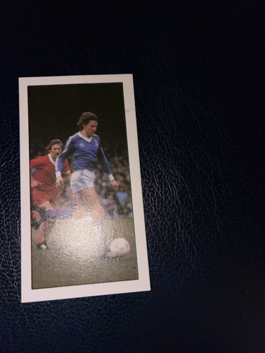 BARRATT-FOOTBALL 1979-80- #37-IPSWICH TOWN & NETHERLANDS-ARNOLD MUHREN IN ACTION