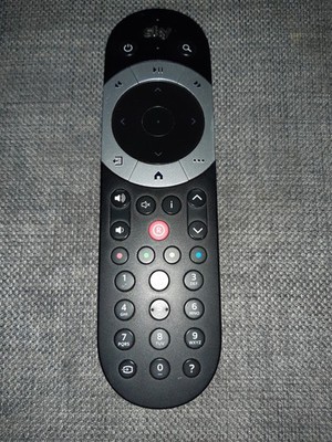 Sky Q Touch Fernbedienung mit Sprachsteuerung, Bluetooth Version 1 EC050