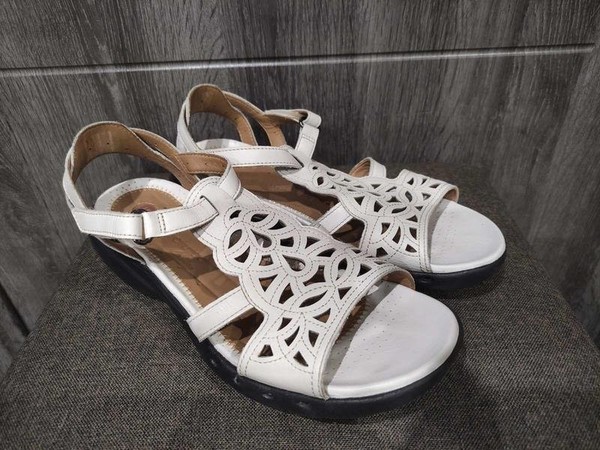 Women Clarks Heels White Leather 39 #7BOI