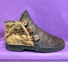 Earthwalkers Buffalo Sinch Moccasin Boot Antler Buttons Handmade in USA EU 44