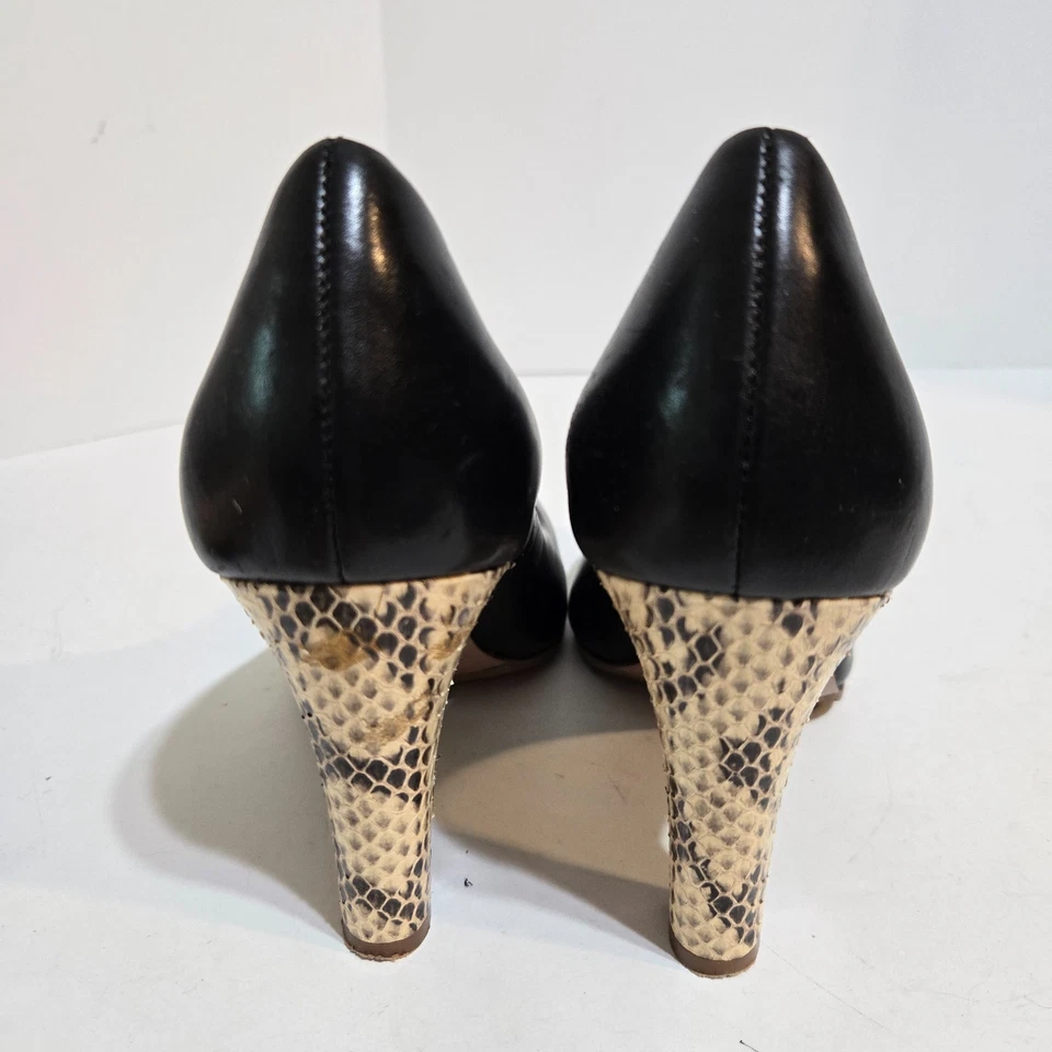 Sapatos Elie Tahari 38/7.5 couro alto 3.75" salto cobra sapatos preto dinheiro antigo - Imagem 4 de 4