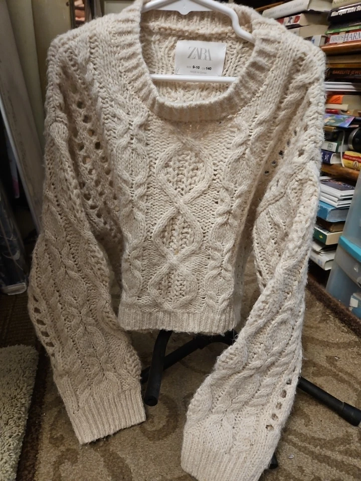 Suéter Zara Niños/Niñas, Talla 9/10, Color Crema Tejido con Cable Suéter Foto 3 de 4