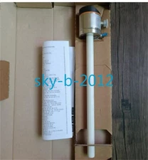 1PCS NEW IN BOX IFM LK7022 Liquid level sensor