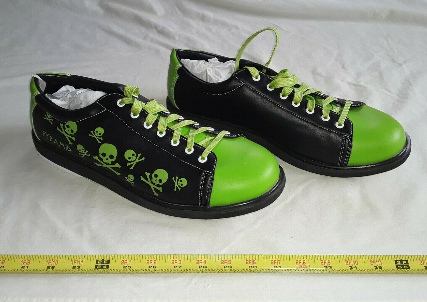 Skull Black/Green Bowling Shoes, SIZE 