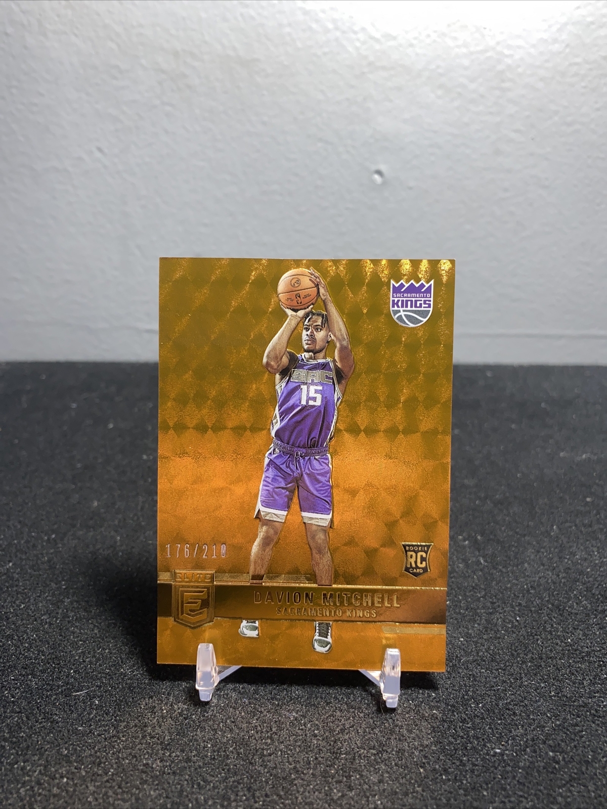 2021-22 Donruss Elite Rookies Orange /210 Davion Mitchell #240 Rookie RC