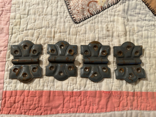 4 cerniere per porte armadio verniciate in acciaio recuperato 1 3/4"" x 2 3/8"", gratis S/H - Foto 1 di 3