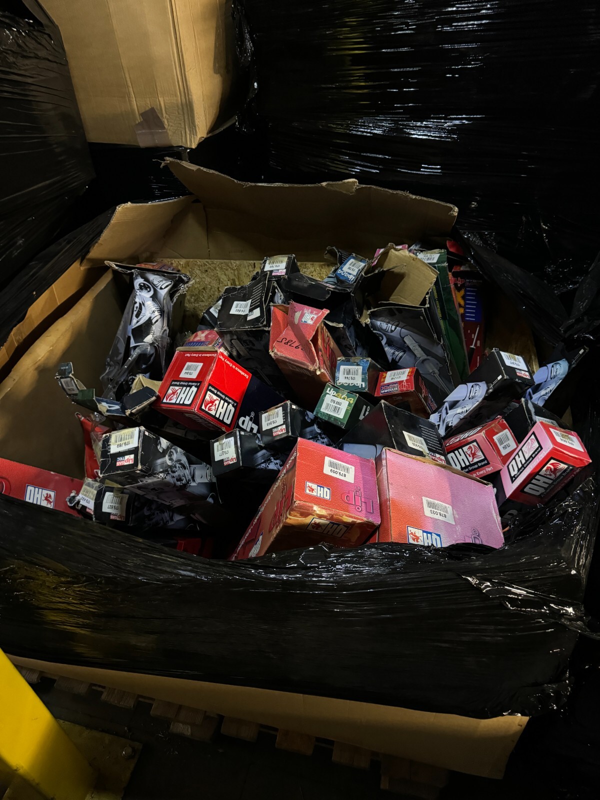 Job Lot Pallet of Approx 50 QH LIP Shock Absorbers Car Parts