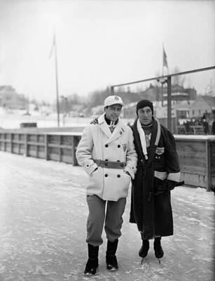 Us Olympic Winners Ice Rink - Lake Placid NY- THEY CAUSED US FLAG - Old Photo