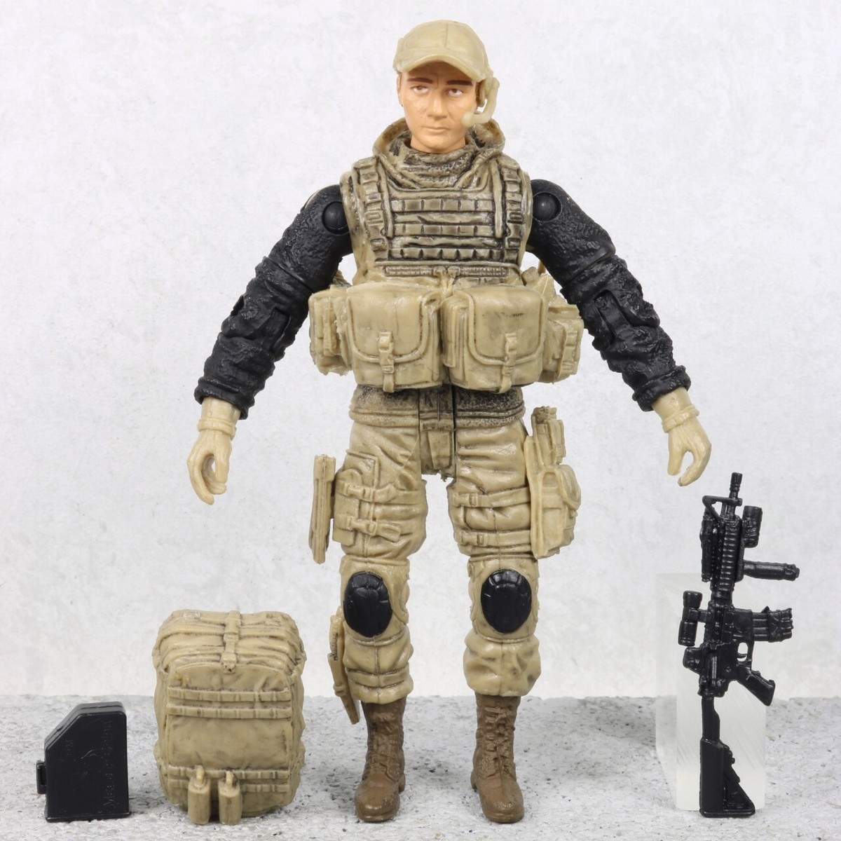 BBI Elite Force U.S. PMC Delta Force Radioman WOLF 4