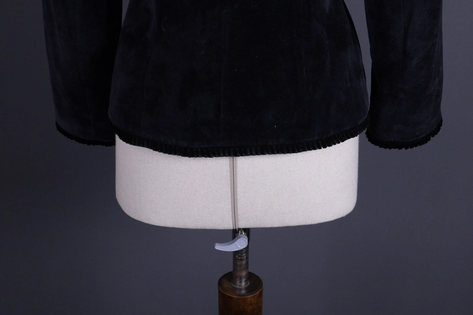 Giacca blazer Kenzo Jungle vintage nera velluto con bottoni taglia US 6