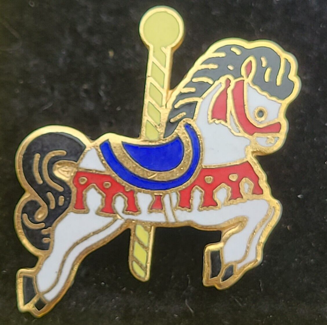 Carousel Merry Go Round Horse Enamel Lapel Hat Pin Brooch gold tone used