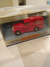 Dinky Matchbox 1989. 1948 Commer 8 CWT Van " Sharp's Super Kreem  MINT CONDITION