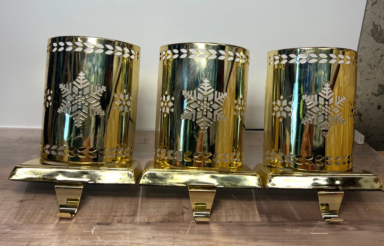 S With Candle Holder Inserts