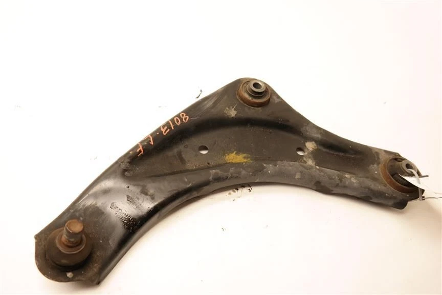 BRAZO MANDO INFERIOR DELANTERO IZQUIERDO 545011KA1B 2011-2012 NISSAN LEAF Foto 3 de 4