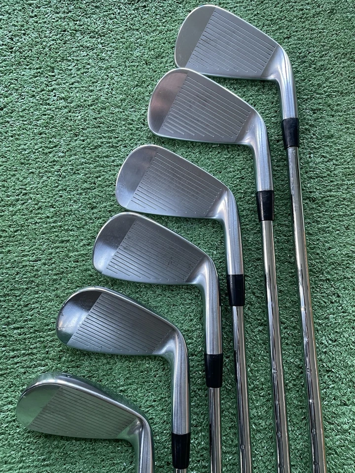 Cobra King Tour Irons 5-PW Stiff Flex Left Handed Mens Golf Clubs - Image 3 of 4