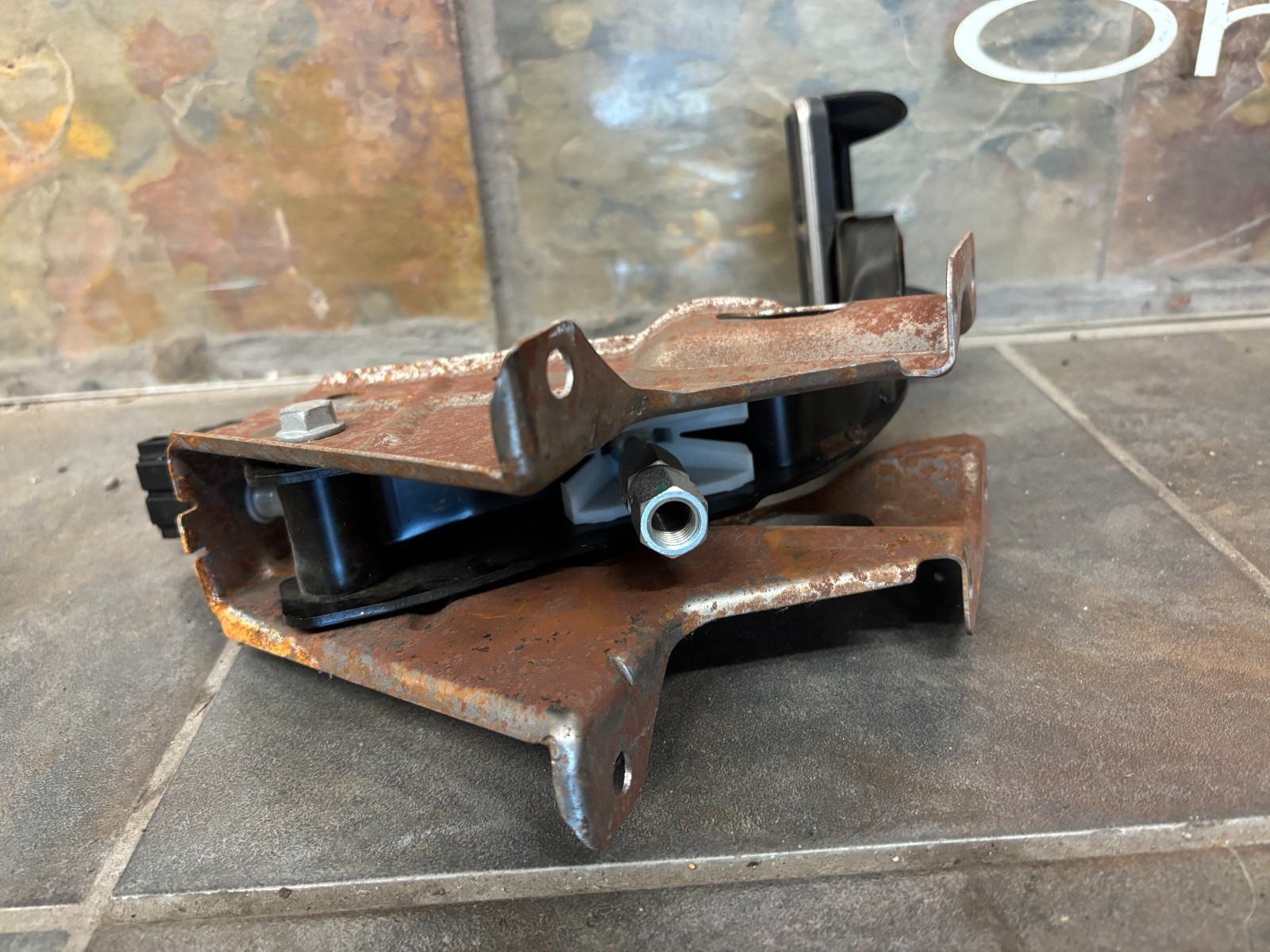 Audi R8 BRAKE PEDAL BOX ASSEMBLY 423 723 057 OEM
