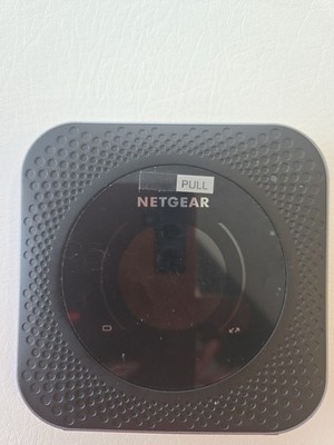 NETGEAR Nighthawk MR1100 M1 LTE 4G mobiler Hotspot WLAN Router bis 20 Geräte
